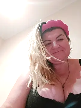 VeronikaBless online show from September 15, 2025, 12:32 am