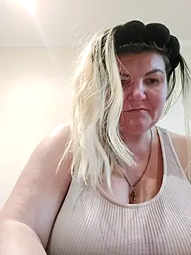 VeronikaBless online show from September 23, 2025, 9:34 am