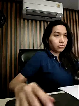 sara kimoo online show from November 10, 2025, 2:05 pm