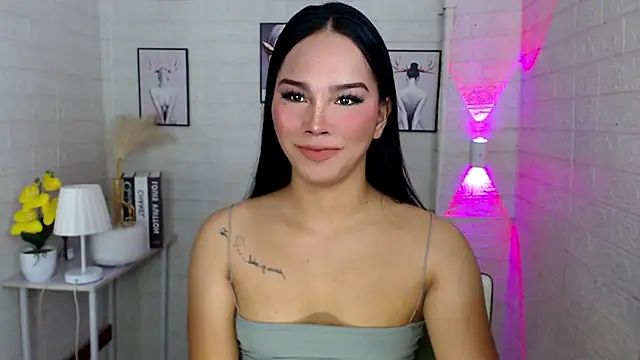 urnaughtydolly69 online show from October 21, 2025, 11:22 am