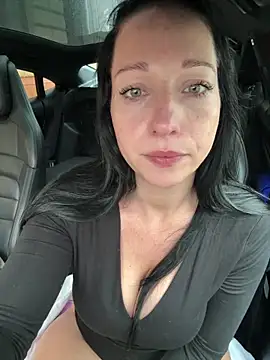 Viola Beck online show from February 7, 2026, 9:13 am