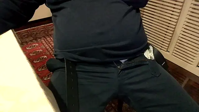 polloiw online show from April 18, 2026, 8:42 pm