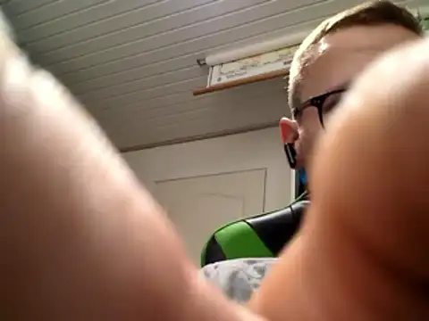 Snapshot of buchr1 chatting on June 20, 2026, 1:41 am buchr1 online show from June 20, 2026, 1:41 am