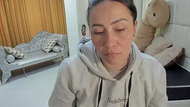 gaby trent online show from February 18, 2026, 1:40 pm