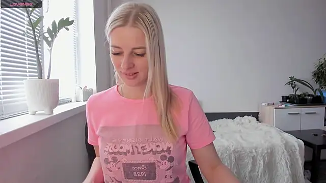 Snapshot of HILT_ON chatting on February 27, 2025, 8:39 am HILT ON online show from February 27, 2025, 8:39 am