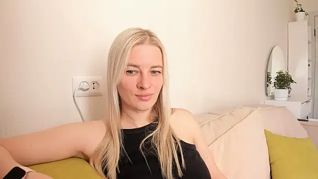 Snapshot of HILT_ON chatting on September 27, 2025, 3:55 am HILT ON online show from September 27, 2025, 3:55 am