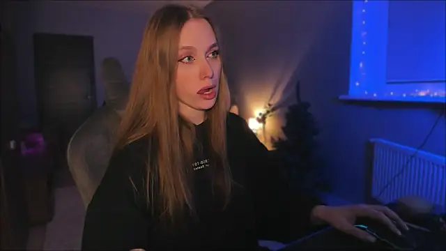 Rachel Ro online show from December 15, 2024, 6:48 pm