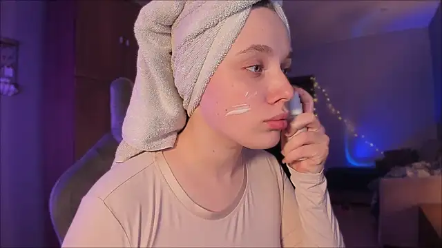 Rachel Ro online show from January 23, 2025, 6:06 am