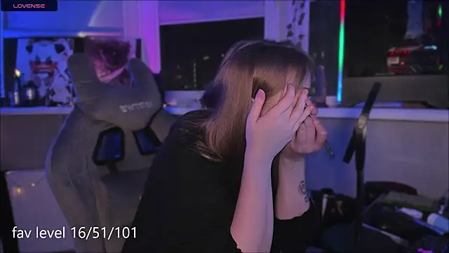 Rachel Ro online show from October 25, 2025, 3:51 pm