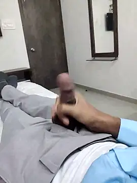 GUJJU GUJARATI online show from February 26, 2025, 9:53 am