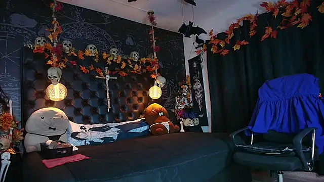 Snapshot of AlexHoe_ chatting on October 25, 2025, 7:08 pm AlexHoe online show from October 25, 2025, 7:08 pm