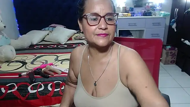 pervert mommy  online show from March 26, 2026, 9:48 am