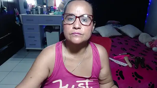 Snapshot of pervert_mommy_ chatting on July 14, 2026, 9:58 am pervert mommy online show from July 14, 2026, 9:58 am