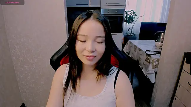 AyaMoon online show from November 17, 2025, 7:25 am