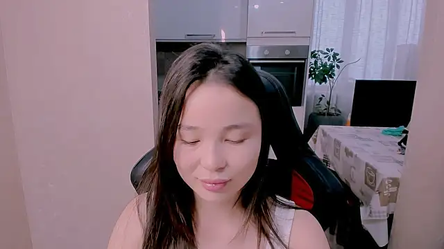 AyaMoon online show from December 16, 2025, 4:50 am