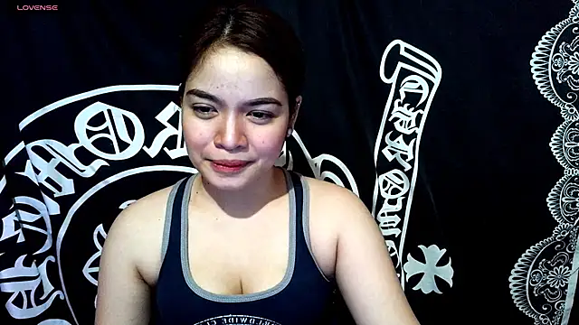 Snapshot of _preciousmoira_ chatting on May 23, 2026, 1:22 am preciousmoira online show from May 23, 2026, 1:22 am