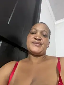Snapshot of XHotJuicyBootyXX chatting on May 8, 2026, 12:10 pm XHotJuicyBootyXX online show from May 8, 2026, 12:10 pm