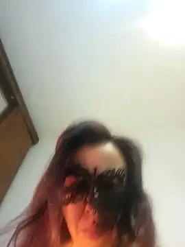 Snapshot of LAURAFOCOSA chatting on November 15, 2025, 5:09 pm LAURAFOCOSA online show from November 15, 2025, 5:09 pm