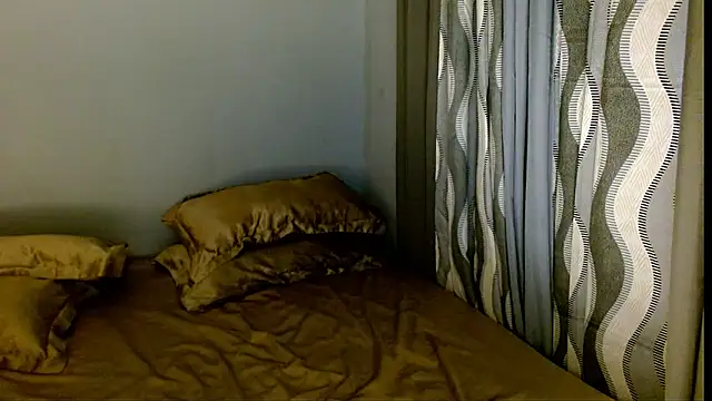 SweetLilly 18 online show from March 10, 2026, 4:06 am