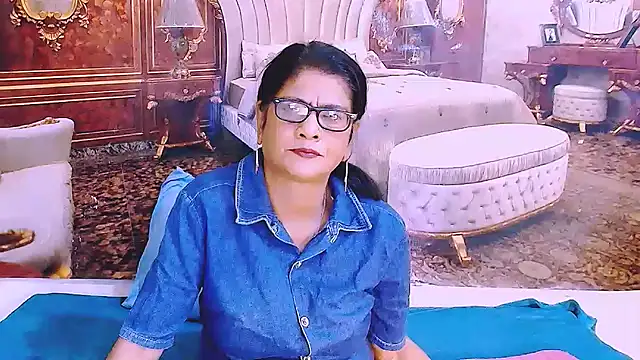 Snapshot of IndianAllure chatting on July 10, 2026, 5:45 am IndianAllure online show from July 10, 2026, 5:45 am