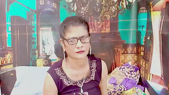 Snapshot of IndianAllure chatting on July 28, 2026, 5:58 am IndianAllure online show from July 28, 2026, 5:58 am