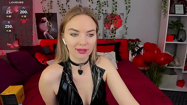 Snapshot of NakedSoulX chatting on February 18, 2025, 12:59 am NakedSoulX online show from February 18, 2025, 12:59 am