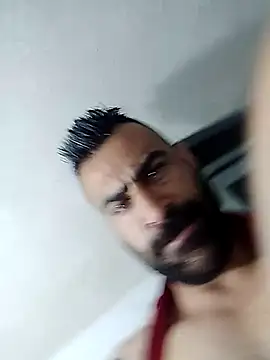 Snapshot of aminem912 chatting on February 27, 2025, 1:05 am aminem912 online show from February 27, 2025, 1:05 am