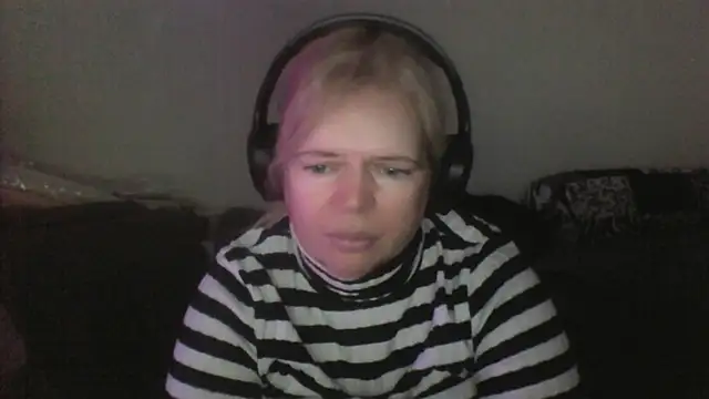 Snapshot of vaneza02 chatting on April 23, 2026, 6:43 pm vaneza02 online show from April 23, 2026, 6:43 pm