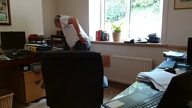 Snapshot of alan_inlondon chatting on May 16, 2026, 9:50 am alan inlondon online show from May 16, 2026, 9:50 am