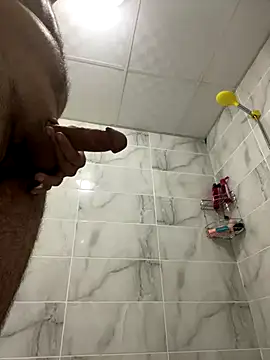 Snapshot of Ffhdr chatting on October 1, 2025, 6:47 pm Ffhdr online show from October 1, 2025, 6:47 pm