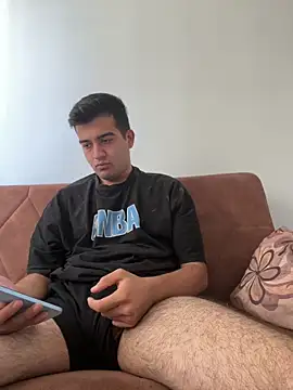 Snapshot of Ffhdr chatting on October 13, 2025, 12:16 pm Ffhdr online show from October 13, 2025, 12:16 pm