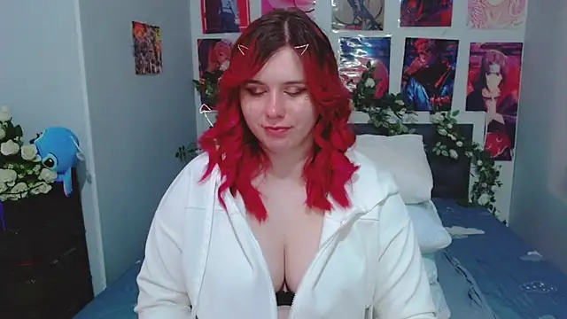 Snapshot of MikaMoonn chatting on February 13, 2025, 2:56 am MikaMoonn online show from February 13, 2025, 2:56 am