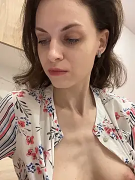 Snapshot of MissAnuta chatting on March 10, 2025, 7:29 pm MissAnuta online show from March 10, 2025, 7:29 pm