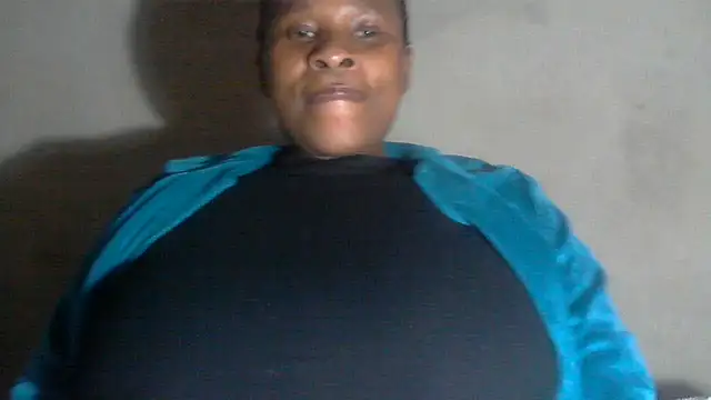 Snapshot of Choco-Coco10 chatting on October 19, 2025, 10:27 am Choco-Coco10 online show from October 19, 2025, 10:27 am