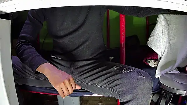 Walltaz online show from October 29, 2025, 4:48 am