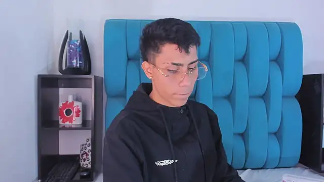 AlanNaughty online show from January 8, 2025, 9:12 pm