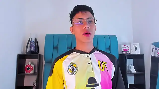 AlanNaughty online show from January 19, 2025, 9:13 pm