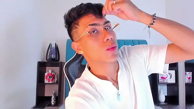 AlanNaughty online show from January 22, 2025, 8:59 pm