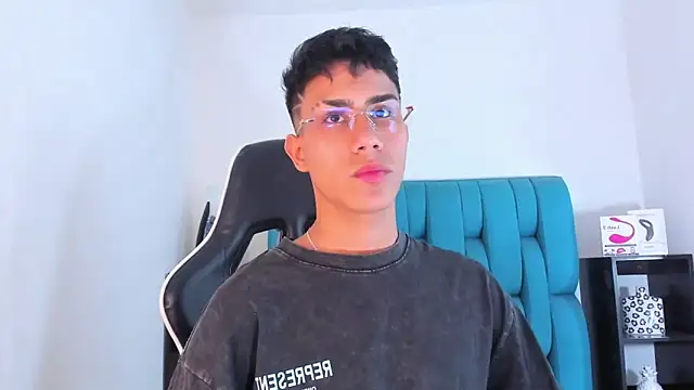 AlanNaughty online show from January 28, 2025, 8:47 pm