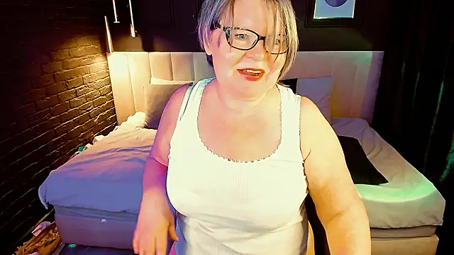 Shannonshine online show from February 4, 2026, 2:12 pm