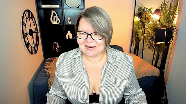 Shannonshine online show from June 1, 2026, 1:02 pm