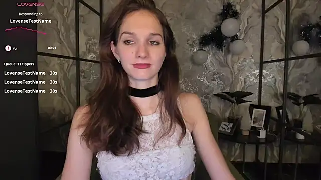 Snapshot of MirandaGlow chatting on January 9, 2025, 11:47 am MirandaGlow online show from January 9, 2025, 11:47 am