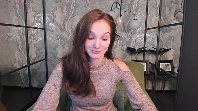 Snapshot of MirandaGlow chatting on February 6, 2025, 5:46 am MirandaGlow online show from February 6, 2025, 5:46 am