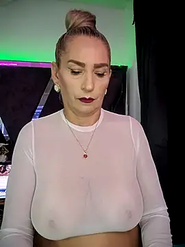 Snapshot of Lossexycacha chatting on February 15, 2025, 8:33 am Lossexycacha online show from February 15, 2025, 8:33 am