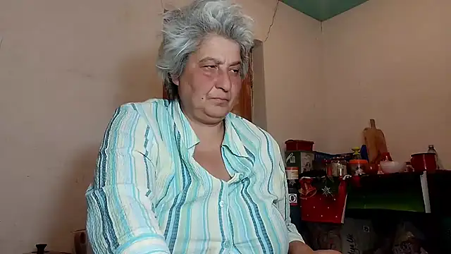 Snapshot of ExquisiteMature chatting on January 29, 2025, 7:00 pm ExquisiteMature online show from January 29, 2025, 7:00 pm