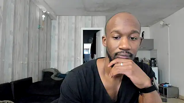 Snapshot of Mamadyyy chatting on September 28, 2025, 5:18 pm Mamadyyy online show from September 28, 2025, 5:18 pm