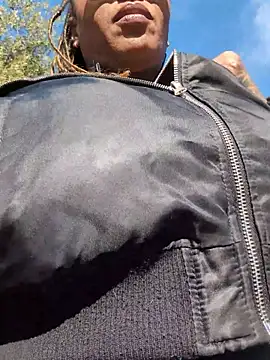 DarkDea online show from November 28, 2025, 11:35 am