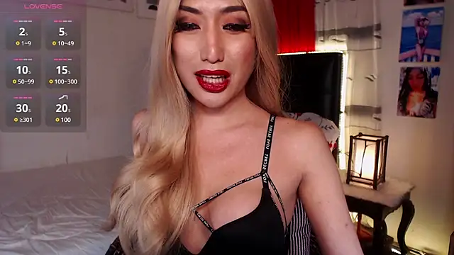 Snapshot of Alluring_Lordess chatting on January 16, 2025, 4:28 am Alluring Lordess online show from January 16, 2025, 4:28 am