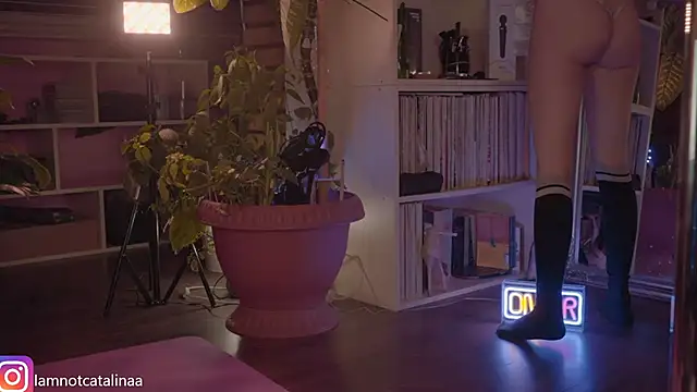 Snapshot of YourBabyPearl chatting on February 26, 2025, 7:38 pm YourBabyPearl online show from February 26, 2025, 7:38 pm