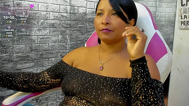 paola ih online show from July 20, 2026, 1:57 pm